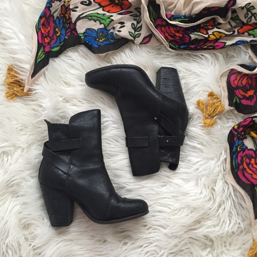 Rag & Bone Leather Ankle Boot ⭐️